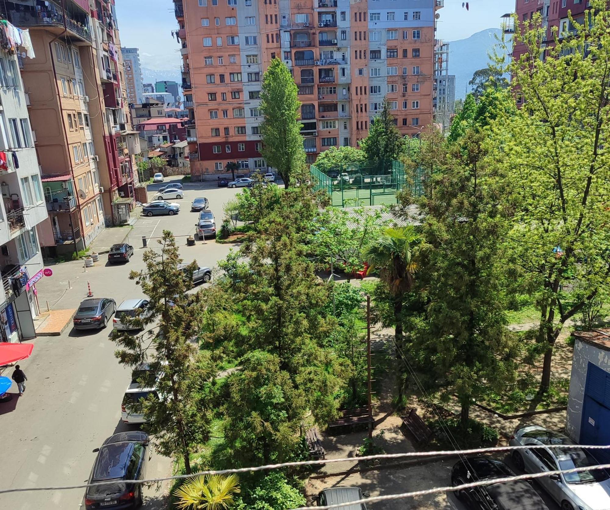 巴统Marina House公寓 外观 照片