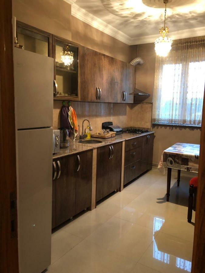 巴统Marina House公寓 外观 照片